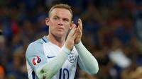 Saat Piala Eropa 2004 dan 2012, Rooney bersama timnas Inggris selalu kandas di perempat final dan kalah adu penalti. (Reuters/Eric Gaillard)