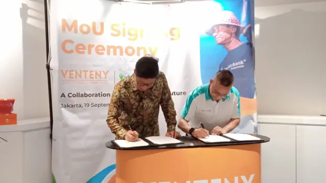 MoU Signing Venteny dengan Plastic Bank