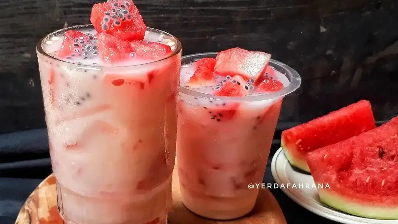 Resep es semangka creamy. (dok. Cookpad @yerdafahrana)
