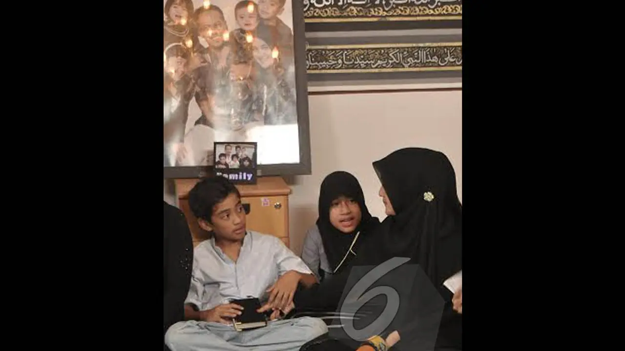 Dua Anak Uje dan Teh Pipik