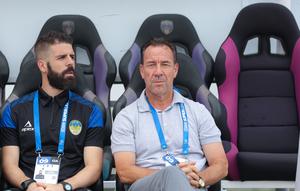 Pelatih PSIM Yogyakarta, Jean-Paul van Gastel pada laga kontra Persita Tangerang pada pertandingan pekan kesembilan BRI Super League 2025/2026. (Muhammad Iqbal Ichsan/Bola.com)