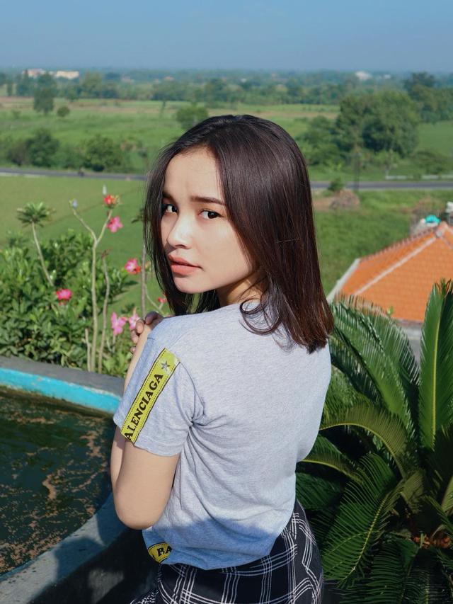 6 Potret Tasya Rosmala dengan Gaya Rambut Sebahu, Dipuji Makin Fresh