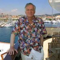 Kepergian Hugh Hefner untuk selamanya meninggalkan sejuta kenangan yang telah diukirnya selama hidup. Salah satu karya Hefner yang mendunia adalah majalah pria dewasa ‘Playboy’. (AFP/Gerard Julien)