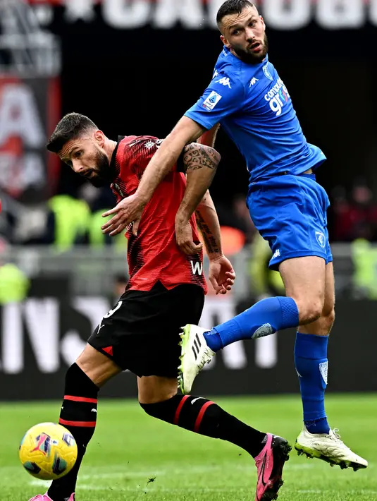 Kemenangan I Rossoneri ditentukan oleh gol yang dicetak Christian Pulisic pada menit ke-40. (GABRIEL BOUYS/AFP)