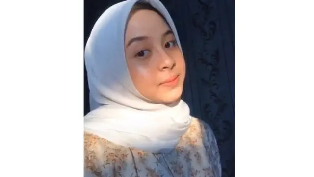 Disebut Mirip Laudya Cynthia Bella, Ini 6 Potret Tea Artis TikTok yang Lagi Viral