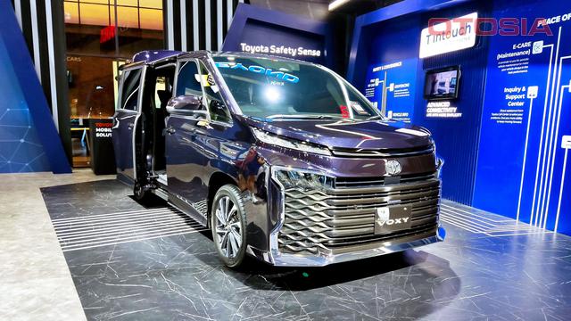Toyota Voxy: Harga, Varian, dan Pertimbangan Pembelian di Indonesia