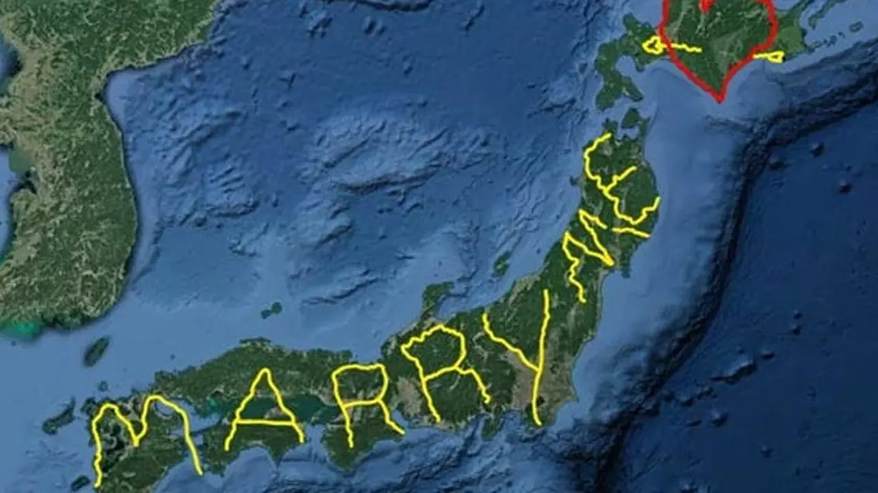 Lamar Kekasih, Pria Ini Traveling 7.0000 Km Bikin Tulisan "Marry Me" Pakai GPS