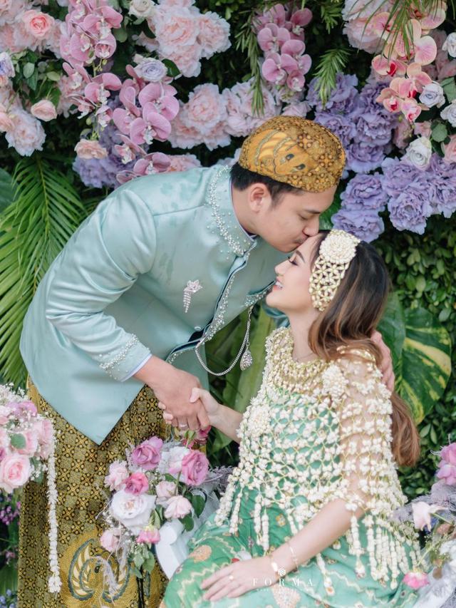 7 Potret Tasyakuran dan Siraman 7 Bulan Kehamilan Nanda Arsyinta, Digelar Mewah