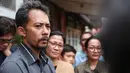 Sebelum akhirnya menghembuskan napas terakhirnya, Yon Koeswoyo mendapatkan perawatan intensif di rumah sakit beberapa hari. Saat menjalani perawatan, Yon memaksa anaknya untuk pulang. (Adrian Putra/Bintang.com)