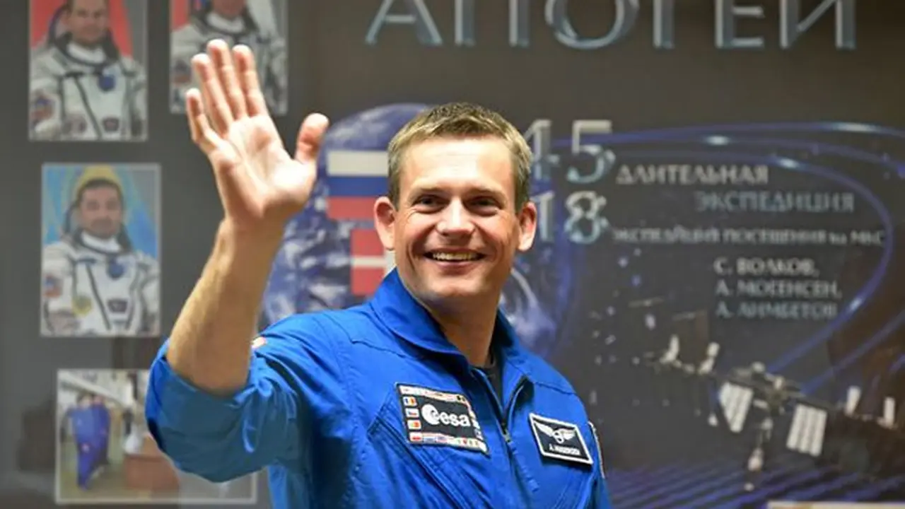 Astronot Ini Pergi ke Luar Angkasa Pakai Sepeda