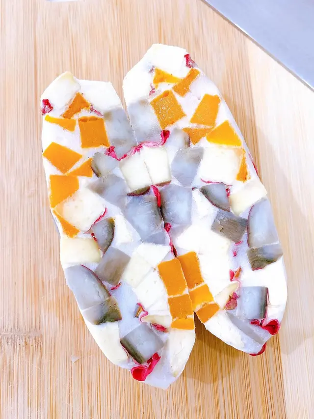 7 Potret Tempe Warna-warni Ini Unik, Bikin Enggak Tega Dimakan