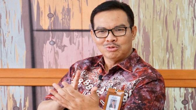 Kepala BKKBN Hasto Wardoyo menerangkan, penyuluh KB ikut mempromosikan pencegahan Corona COVID-19 saat live di Kantor BKKBN, Jakarta, Jumat (27/3/2020). (Dok Badan Kependudukan dan Keluarga Berencana Nasional/BKKBN)