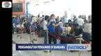 Warga korban gempa Donggala dan tsunami Palu sampai Selasa pagi masih ramai datang ke Bandara Mutiara Sis Al-Jufrie Palu.