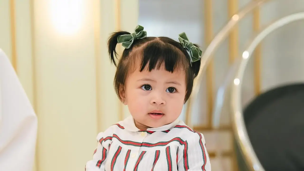 Gaya Imut Baby Lily, Anak Ketiga Raffi Ahmad-Nagita Slavina yang Menggemaskan di Ulang Tahun Pertamanya