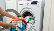 Bolehkah Mencuci Handuk Mandi dan Lap Dapur Bersamaan? Ini Penjelasan dan Risikonya