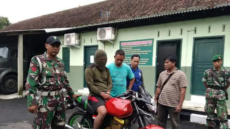 Miswanto, tersangka pencurian sepeda motor TNI. (Foto: Liputan6.com/Humas Kodim Purbalingga/Muhamad Ridlo)