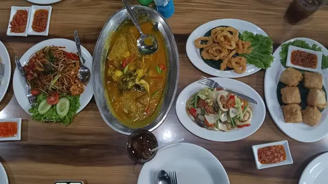 Rekomendasi Tempat Makan Enak di Sekitar Bandara Soekarno Hatta