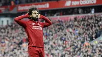 5. Mohamed Salah (Liverpool) - Pemain andalan Timnas Mesir ini berada di urutan kelima, pendapatan penyerang The Reds ini sebesar 37 juta dollar atau Rp 551 miliar. (AP/Rui Vieira)