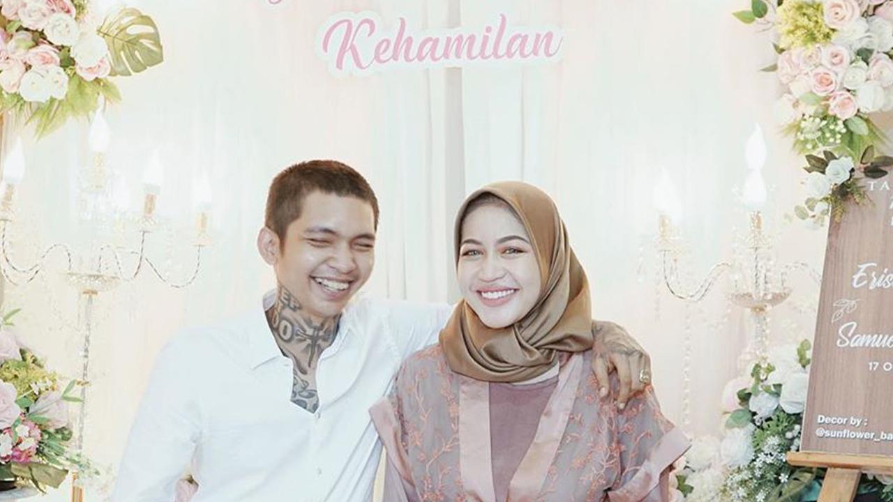 FOTO: Momen Syukuran 7 Bulanan Young Lex dan Istri, Eriska Nakesya