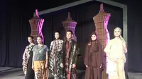 6 desainer buka Surabaya Fashion Parade (Liputan6.com/Dian Kurniawan)