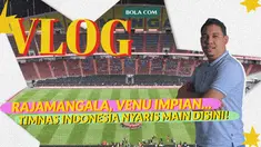 Video ini mengajak mengelilingi Stadion Rajamangala, Bangkok, yang sejatinya menjadi venue pertandingan semifinal sepak bola SEA Games 2025. Stadion ini seharusnya menjadi tempat berlaga Timnas Indonesia U-22 andai mampu lolos ke fase empat besar. Ra...