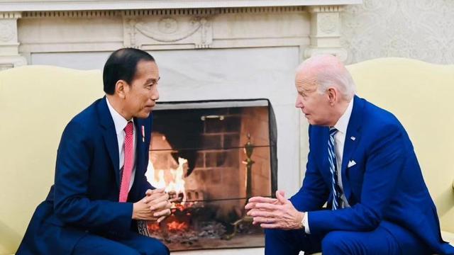 Presiden RI Joko Widodo (Jokowi) melakukan pertemuan dengan Presiden Amerika Serikat Joe Biden pada Senin (13/11) waktu setempat. Salah satu yang dibahas mengenai gencatan senjata di jalur Gaza Palestina