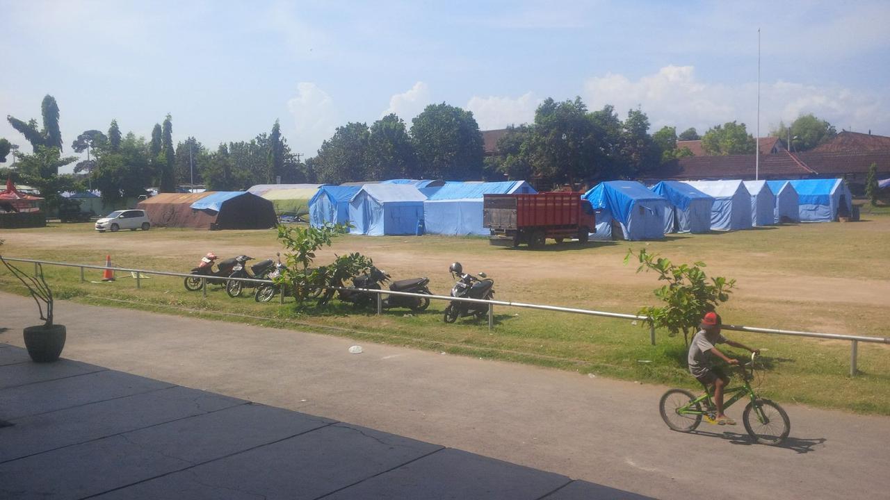 suasana lengang pengungsian GOR Swecapura