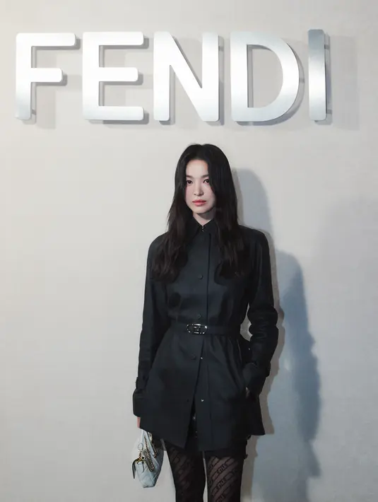 Perayaan 25 tahun FENDI Baguette, brand ambassador global Song Hye Kyo ikut hadir (FENDI)