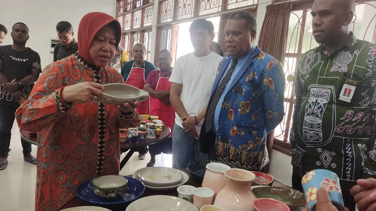 Menteri Sosial, Tri Rismaharini