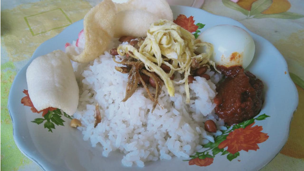 Memulai Aktivitas dengan Sarapan Pagi Nasi Gemuk di Jambi