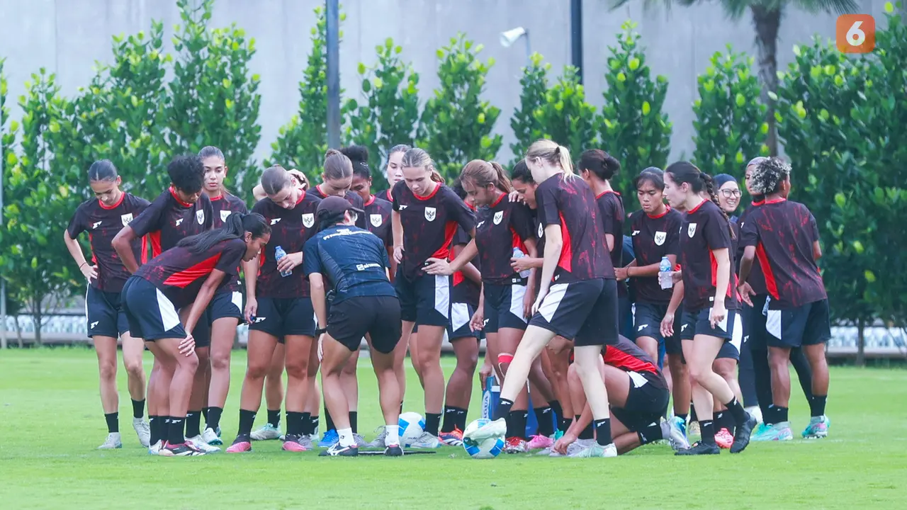Timnas Indonesia Putri berlatih di Dewa United, Tangerang