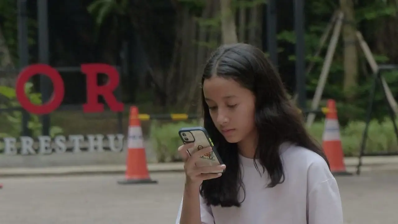 5 Potret Cantik Widuri Putri, Anak Dwi Sasono yang Jago Akting dan Bakal Bintangi Film Horor Siksa Kubur
