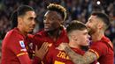 AS Roma. Tammy Abraham dan kawan-kawan tercatat belum terkalahkan dalam 11 laga terakhir di Serie A Liga Italia sejak pekan ke-22 (16/1/2022) hingga pekan ke-32 (10/4/2022). Total tim asuhan Jose Mourinho menorehkan 7 kali kemenangan dan 4 hasil imbang. (AFP/Tiziana Fabi)