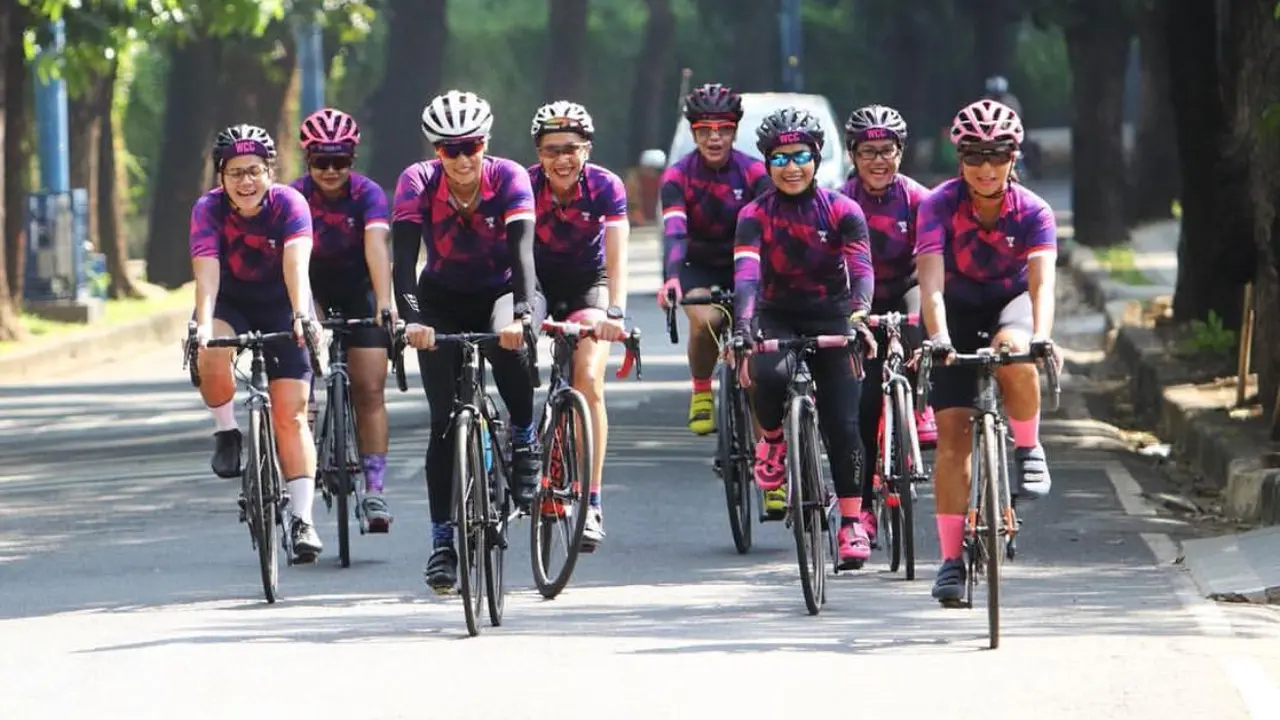[Fimela] Women Cycling Community: Kumpulan perempuan kece yang hobi ngegowes