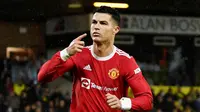 Cristiano Ronaldo - Megabintang yang telah menginjak usia 37 tahun ini nampaknya belum habis. Meski klubnya saat ini Manchester United sering menunjukan performa naik turun. Namun CR7 tetap menjadi tumpuan Setan Merah dalam urusan mencetak gol. (AFP/Daniel Leal)