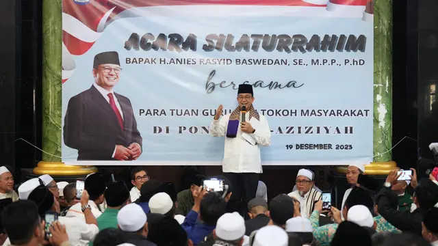 Capres Anies Baswedan di Pondok Pesantren (Ponpes) Al-Aziziyah, Mataram, Nusa Tenggara Barat (NTB), Selasa (19/12/2023).