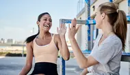 Ilustrasi olahraga rutin dapat membantu meningkatkan suasana hati. (foto: unsplash)