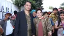 Nunung dan Iyan resmi menikah pada 30 Agustus 2012. Usia mereka terpaut 12 tahun. (Galih W. Satria/DOC: Bintang.com)