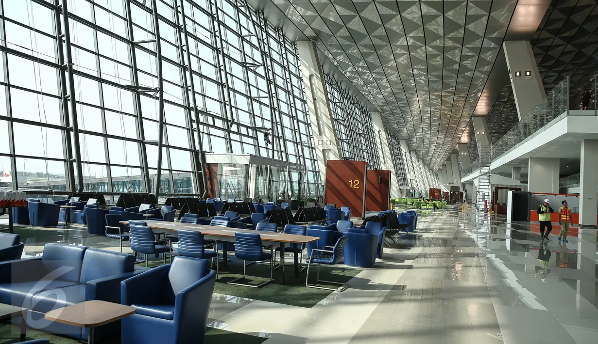 Suasana bagian boarding  di Terminal 3 Ultimate Bandara Soekarno-Hatta, Cengkareng, Banten, Sabtu (2/7). Ketua DPR Ade Komarudin terkesan dengan bandara yang disebutnya mampu menyaingi Bandara Changi Airport di Singapura. (Liputan6.com/Faizal Fanani)