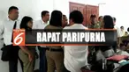 Rapat paripurna DPRD Toba Samosir ricuh ketika seorang wanita menuntut pembayaran dana proyek Dinas Pariwisata.