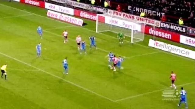 Gasak Twente, PSV ke Puncak Klasemen