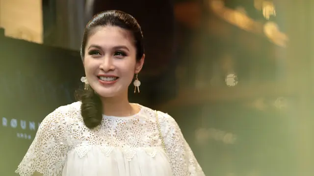 [Bintang] Sandra Dewi