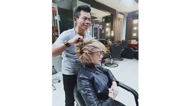 6 Gaya Barbie Kumalasari dengan Rambut Barunya, Padukan Shaggy dan Yongen Bob