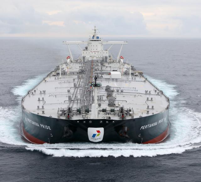 Kapal tanker raksasa atau Very Large Crude Carrier (VLCC) berkapasitas 2 juta barel milik PT Pertamina (Persero) mulai melaut (dok: Pertamina)