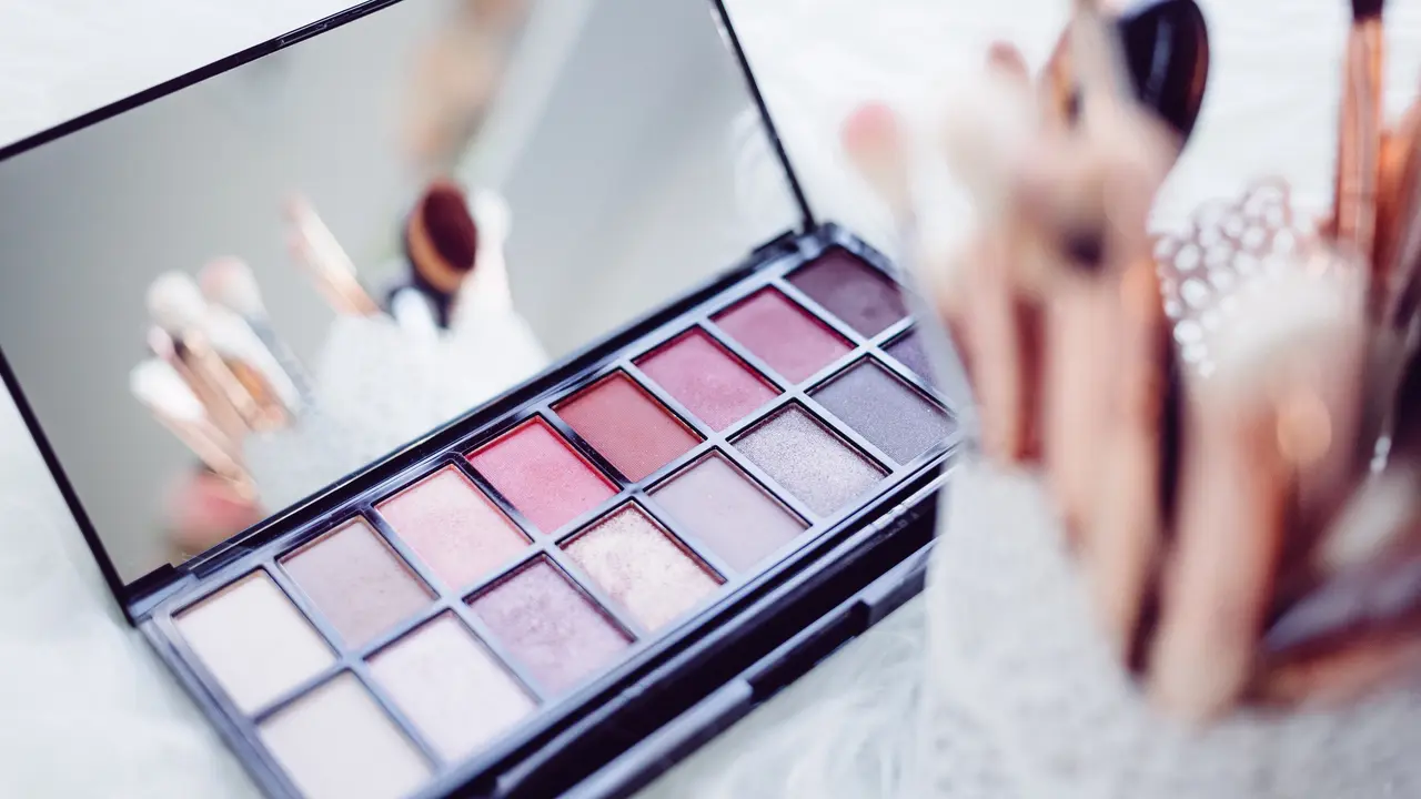 Cukup Pakai 3 Produk, Ini Trik Makeup agar Tetap Cantik Paripurna di Balik Masker