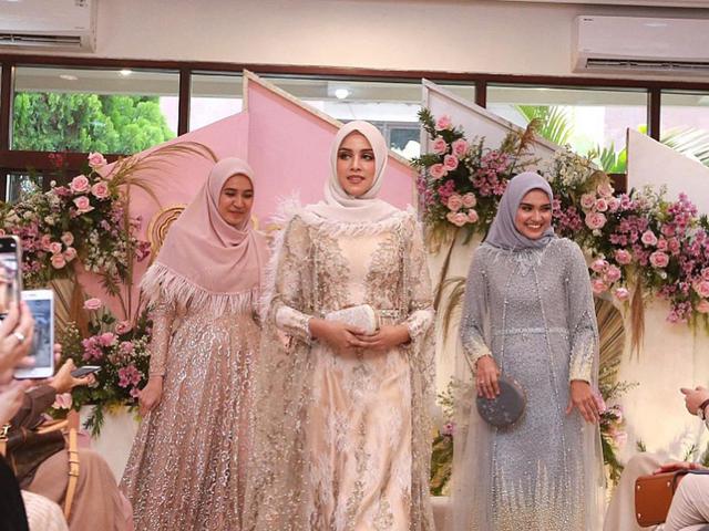 Milestone Koleksi Yang Jadi Saksi Perjalanan Karier Desainer Qonita Gholib Fashion Fimela Com
