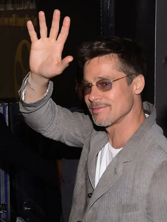 Melansir Ace Showbiz, dilaporkan Brad Pitt dan Pax datang ke ahli terapi atau psikiater yang sama. Meskipun keduanya tidak datang secara bersamaan, namun publik sangat ingin mengetahui hal ini. (AFP/Bintang.com)