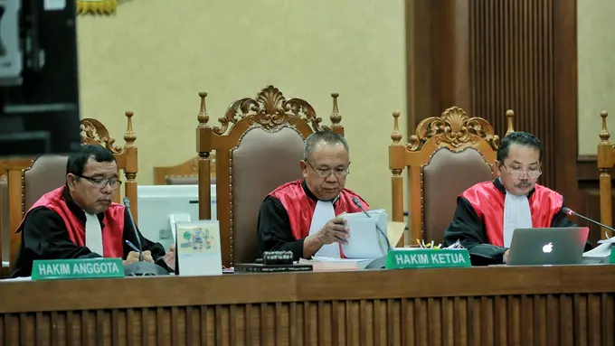 [Bintang] Hakim Heran dengan Sikap Tenang Jessica Wongso