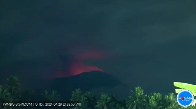 Gunung Ibu kembali mengalami erupsi pada Senin malam (29/4/2024), pukul 21.37 WIT. (Liputan6.com/ Dok PVMBG)