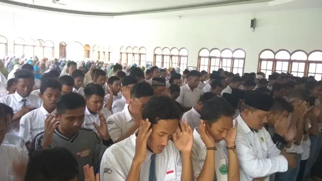 Praktik Nyata Salat Gaib